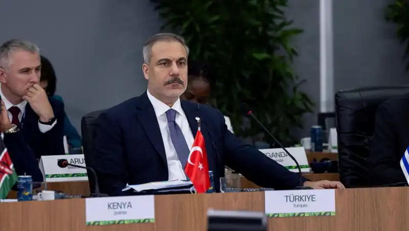 BRICS Zirvesinde Bakan Fidan: Yapay Zeka İçin Acil Tedbir Çağrısı