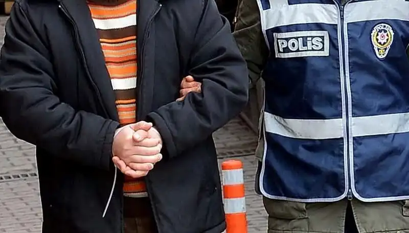 25 Yıl Hapis Cezasıyla Aranan Şahsın Villada Yakalanma Hikayesi