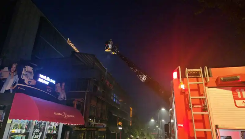 Beşiktaş'ta 3 Katlı Restoran Yangını: Nedenleri ve Detayları Açıklığa Kavuştu
