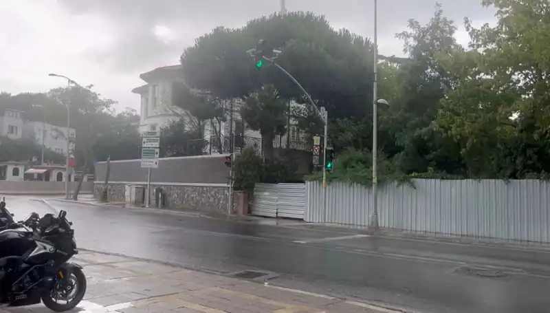 İstanbul'da Nefes Kesici Sağanak Yağışlar Hayatı Olumsuz Etkiliyor