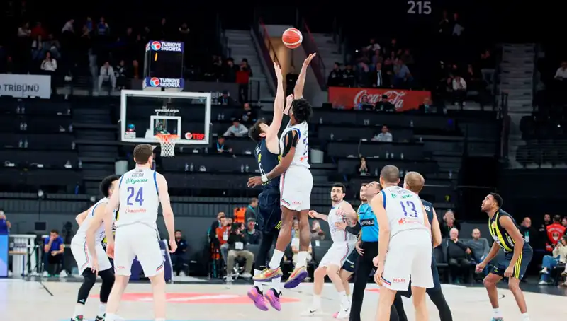 Anadolu Efes, Panathinaikos İle Kritik Maçta Karşı Karşıya!