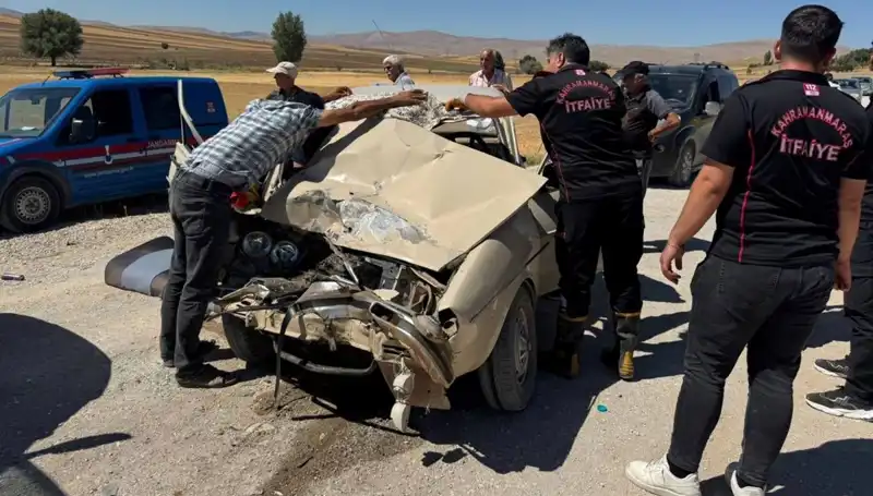 Kahramanmaraş’ta Kamyonet ve Otomobil Çarpıştı: Kaza Anının Detayları