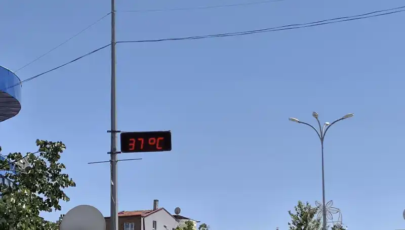 Sıcak Hava Dalgası: İlçede Termometreler 38 Dereceyi Aştı!