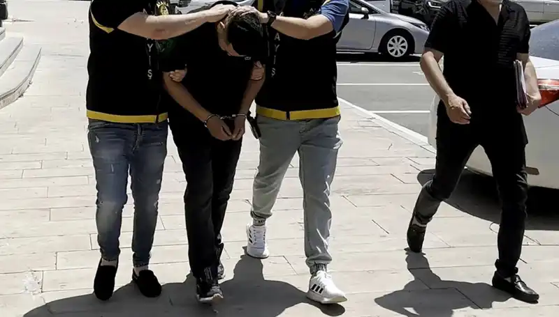 Mezarlıkta Hırsızlık Yapan Şahıs Suçüstü Yakalandı: Olayın Ayrıntıları...