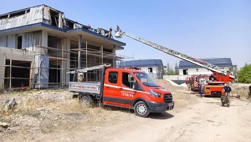 Ankara Gölbaşı’nda Villaları Tehdit Eden Büyük Yangın: Neler Oluyor?