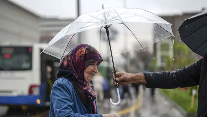 Tüm Yurtta Gök Gürültülü Sağanak: Bugün Hava Durumu Neler Getiriyor?