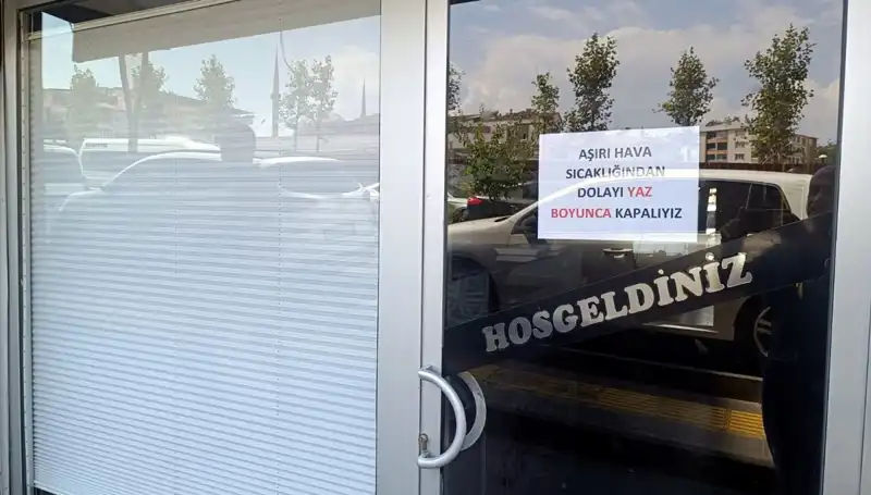 Afrika Sıcakları, Esnafın Yaz Düşlerini Yok Etti: Dükkanlar Kapatıldı