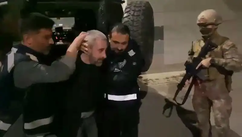 Kardeş Katili Çözüldü: 213 Saatlik Görüntü İncelemesi ile Yakalandı