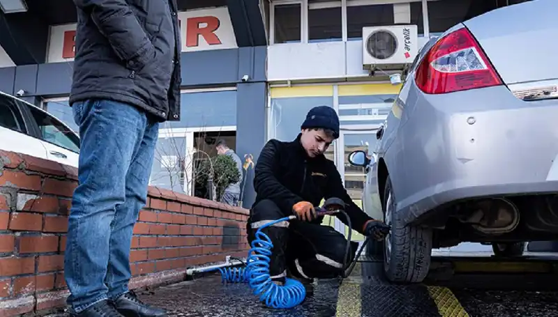 Hatalı Lastik Basıncı, Trafik Kazalarını Artırıyor: Dikkat Edilmesi Gerekenler