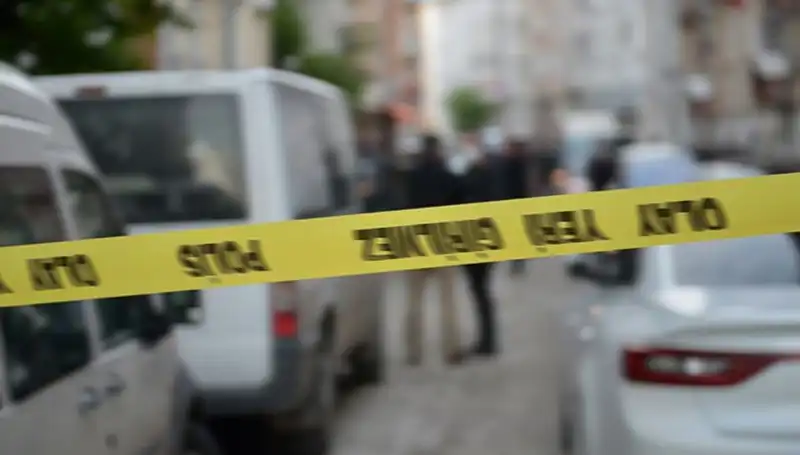 Adana'da Pusu: Araç İçinde Hayatını Kaybeden Genç Şok Etti
