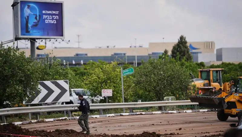 Husiler'in Saldırısı: İsrail’in Havalimanı Balistik Füze ile Vuruldu