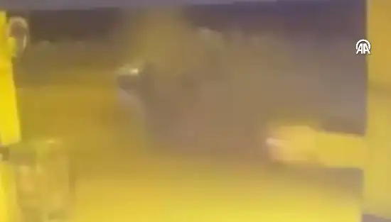 Gaziantep'te Meydana Gelen Feci Kaza, İki Araç Kafa Kafaya Çarpıştı!