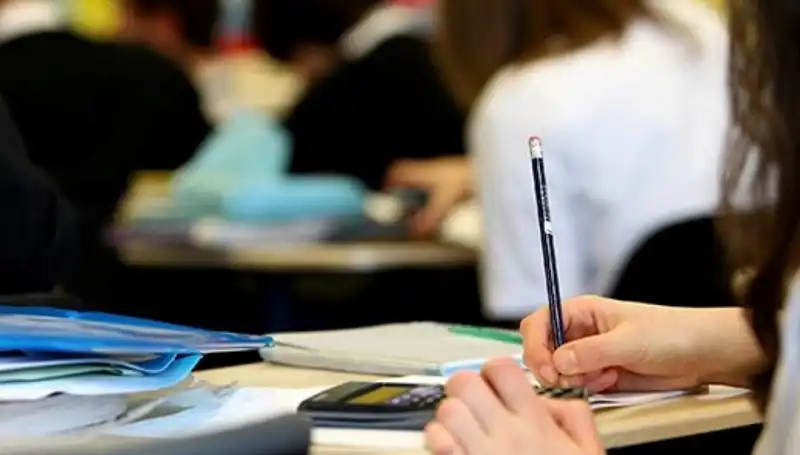 Üniversite Kontenjanlarında Düşüş: Nedenleri ve Gelecek Beklentileri