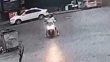 İstanbul'da Alışveriş Merkezine Yapılan Silahlı Saldırı: Korku Dolu Anlar