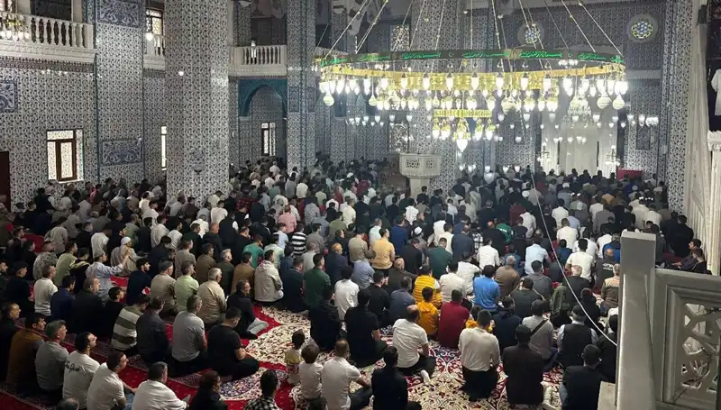 İlk Bayram Namazı Coşkusu Iğdır'da Yaşandı