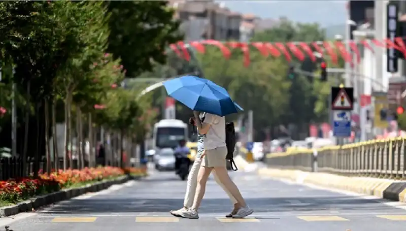 Hava Durumu: Hafta Sonu Sıcaklık 10 Derece Birden Düşüyor!