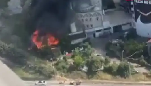 Kağıthane'de Korkutucu Yangın: Dumanlar Gökyüzünü Kapsadı