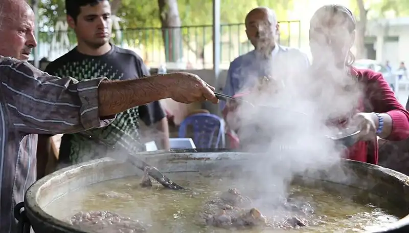 Gadir-i Hum Bayramı: Dini ve Kültürel Önemi ile Kutlama Gelenekleri
