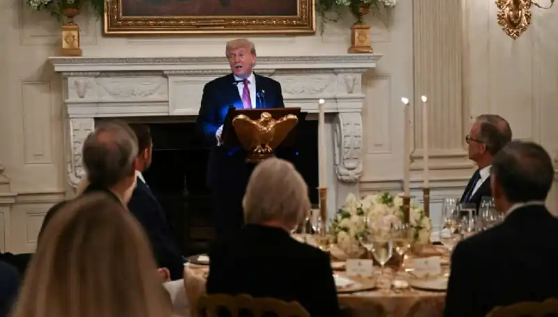 Trump, Gazze'deki 10 Rehinenin Yakında Serbest Kalacağı müjdesini Verdi