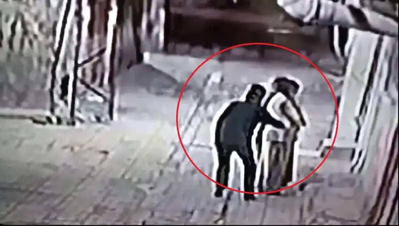 Polislerin Yaratıcı Operasyonu: Pazarcı ve Simitçi Kostümleriyle Kapkaççılara Baskın