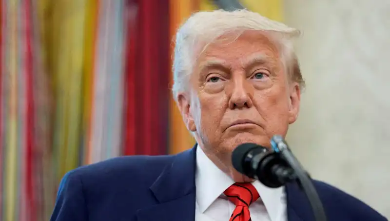 Trump G7 Zirvesini Terk Etti: Beyaz Saray'da Acil Toplantı Gerçekleştirildi